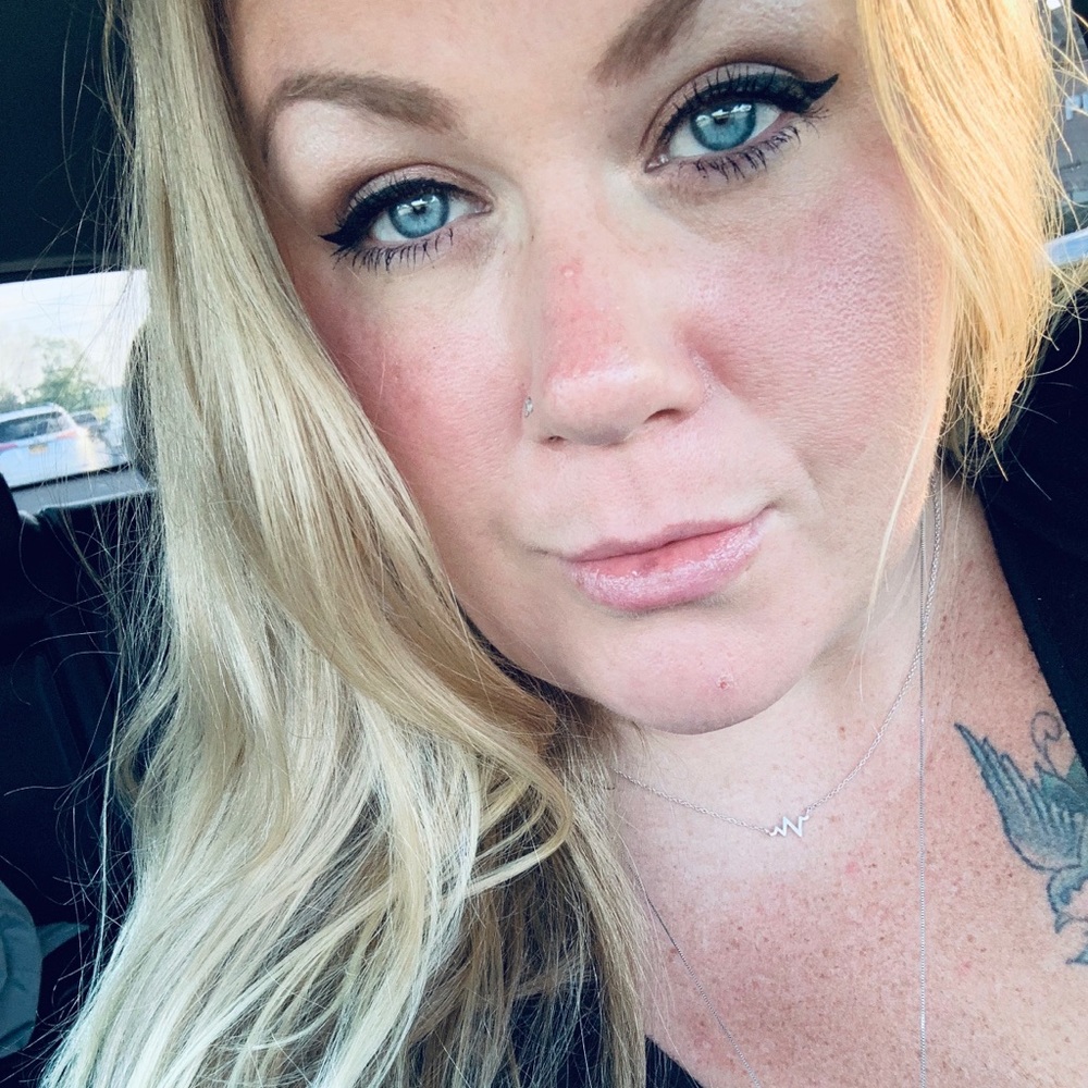 Meet your Posher, Noelle